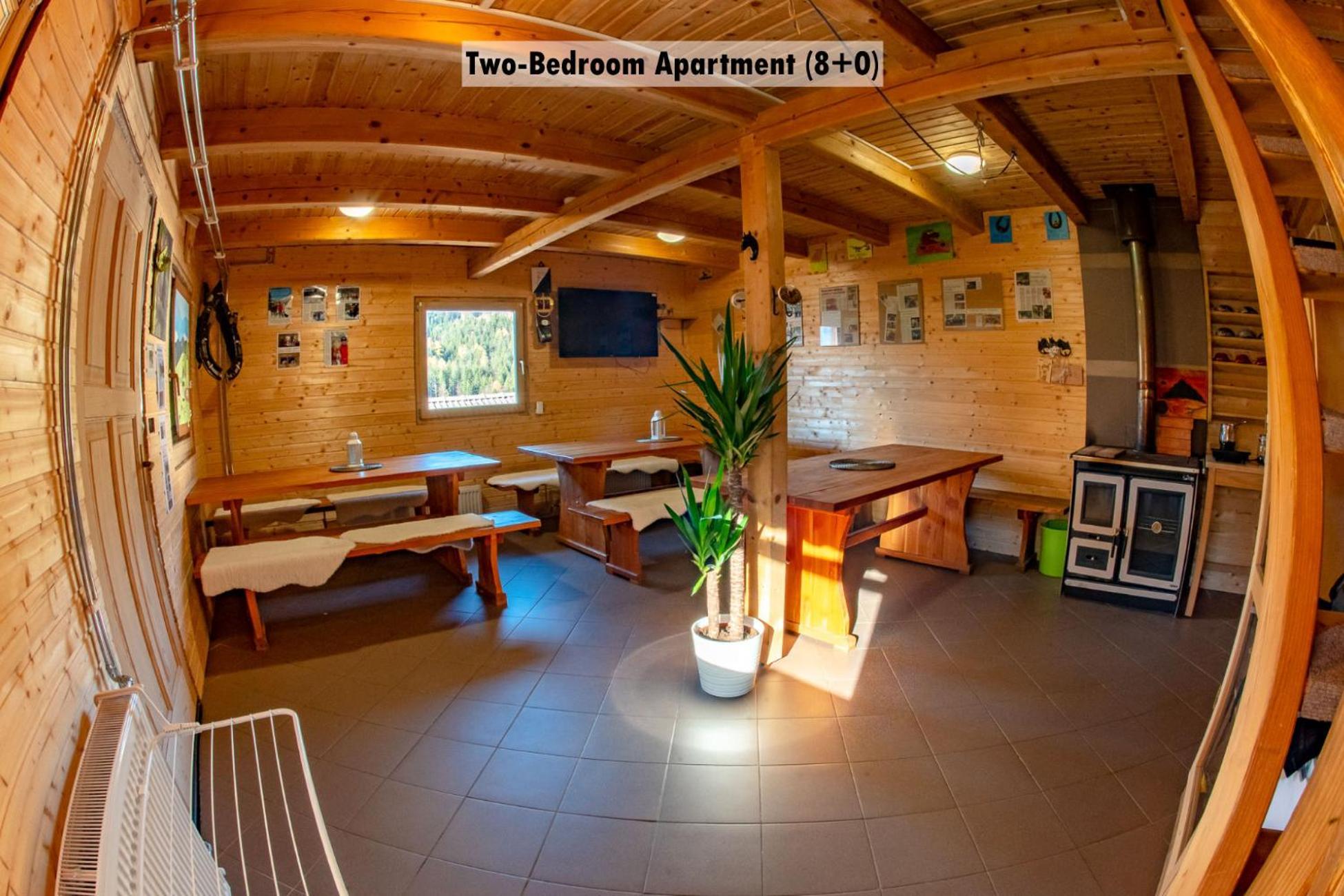 Apartments Farm House Uric Jesenice Zewnętrze zdjęcie