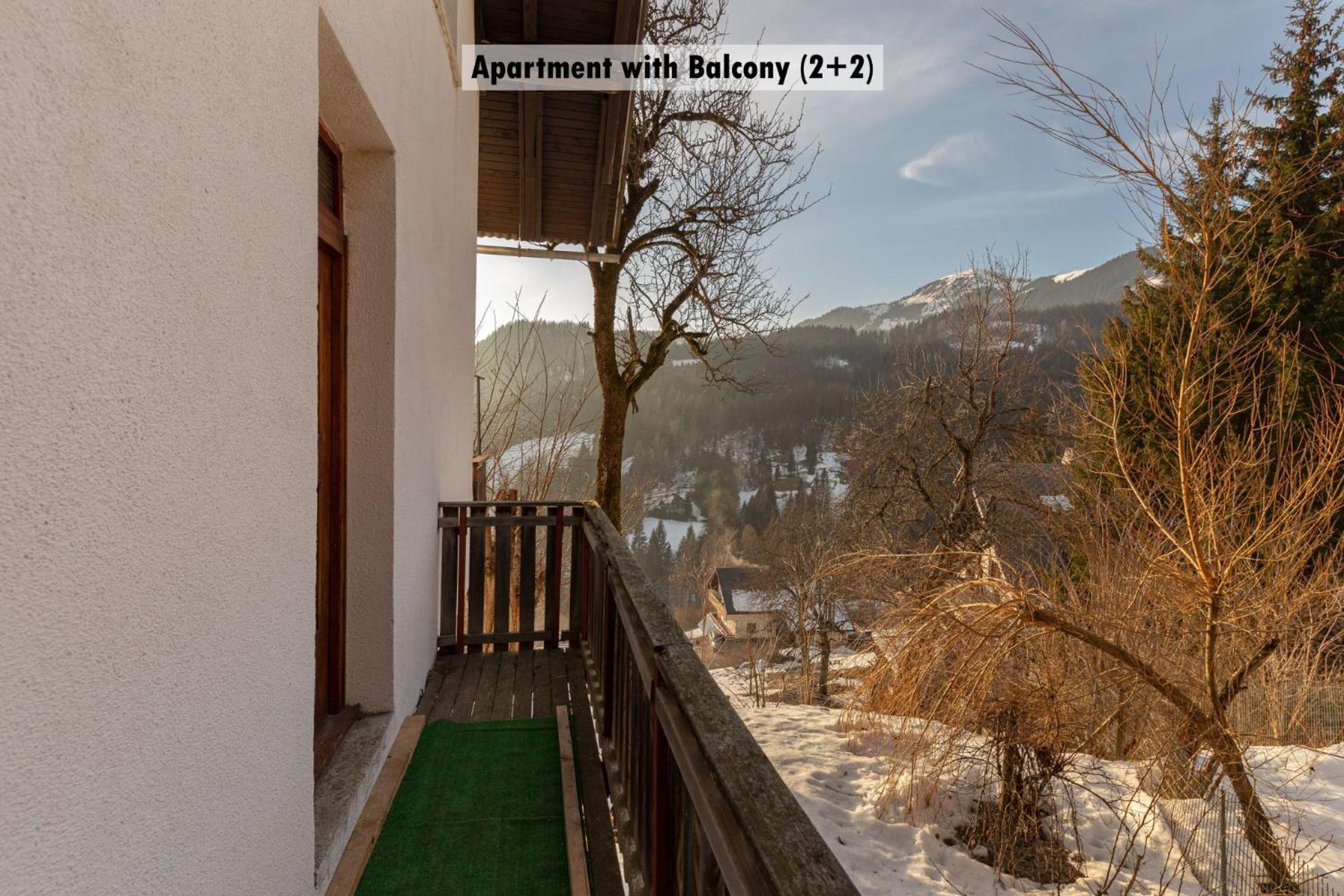 Apartments Farm House Uric Jesenice Zewnętrze zdjęcie