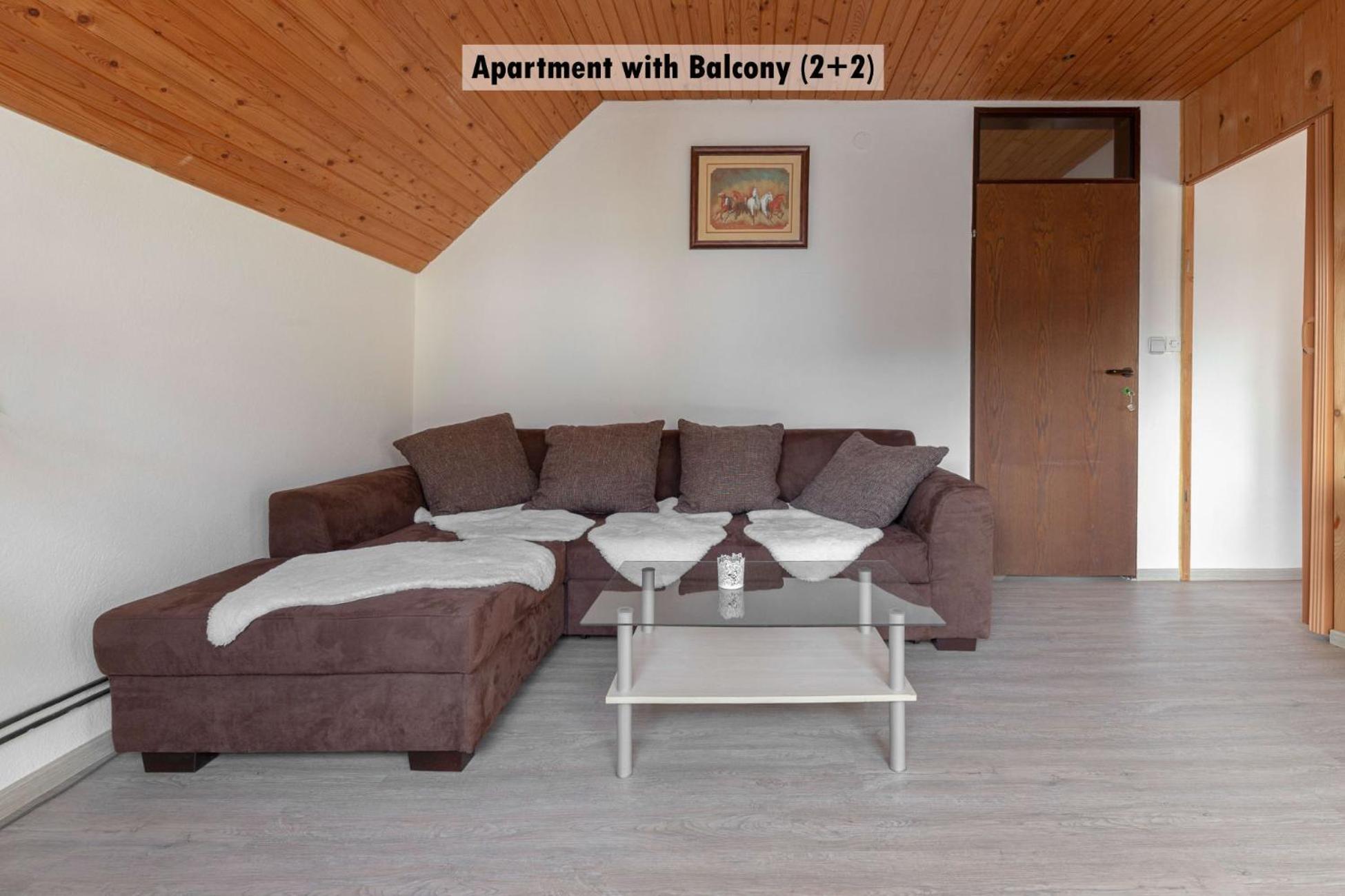 Apartments Farm House Uric Jesenice Zewnętrze zdjęcie