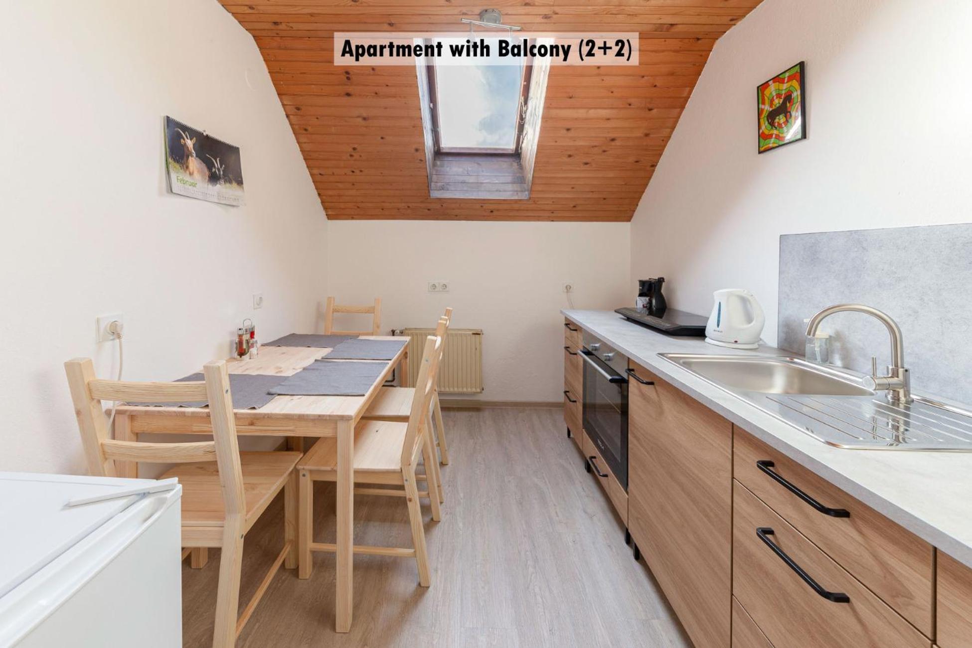 Apartments Farm House Uric Jesenice Zewnętrze zdjęcie