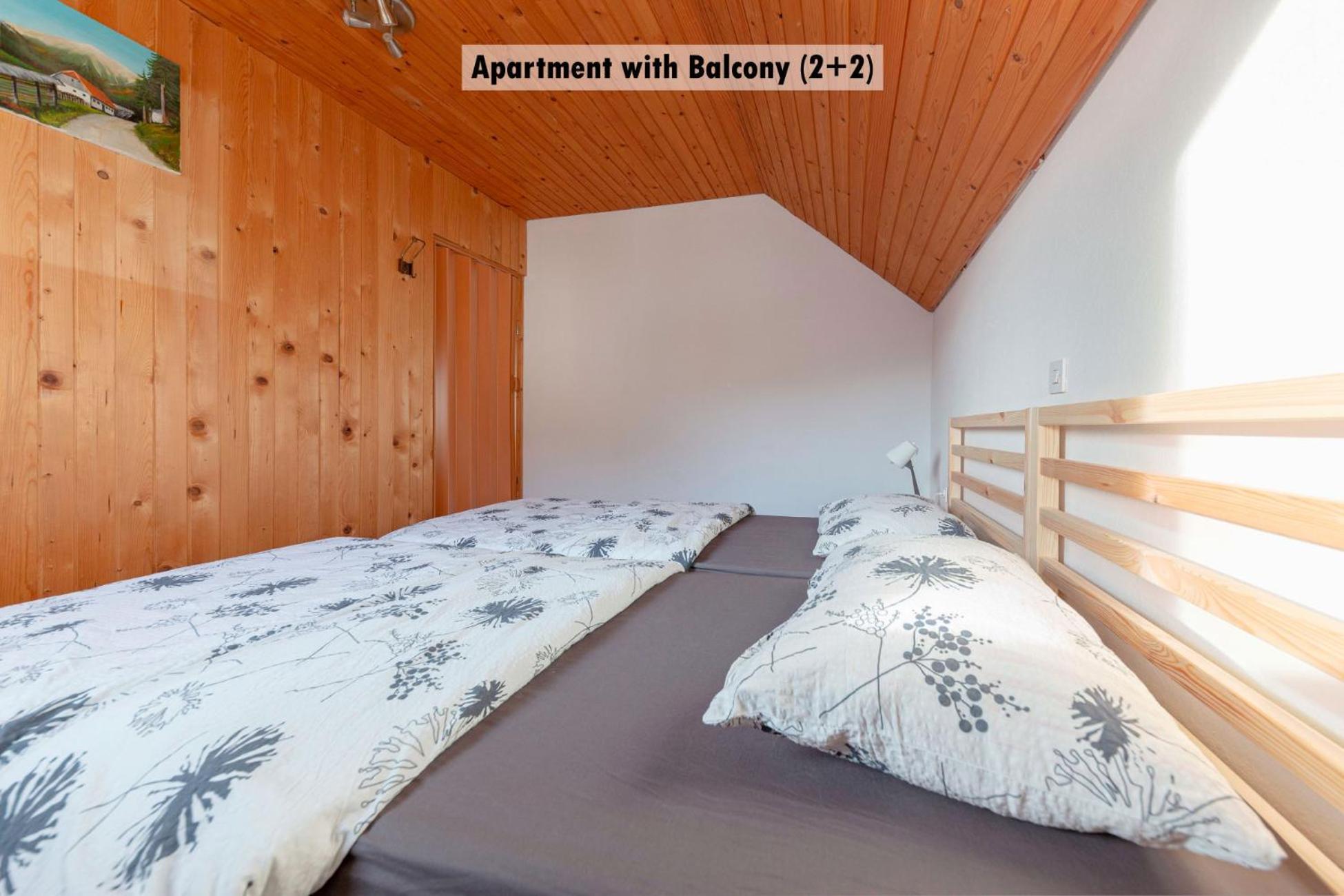 Apartments Farm House Uric Jesenice Zewnętrze zdjęcie