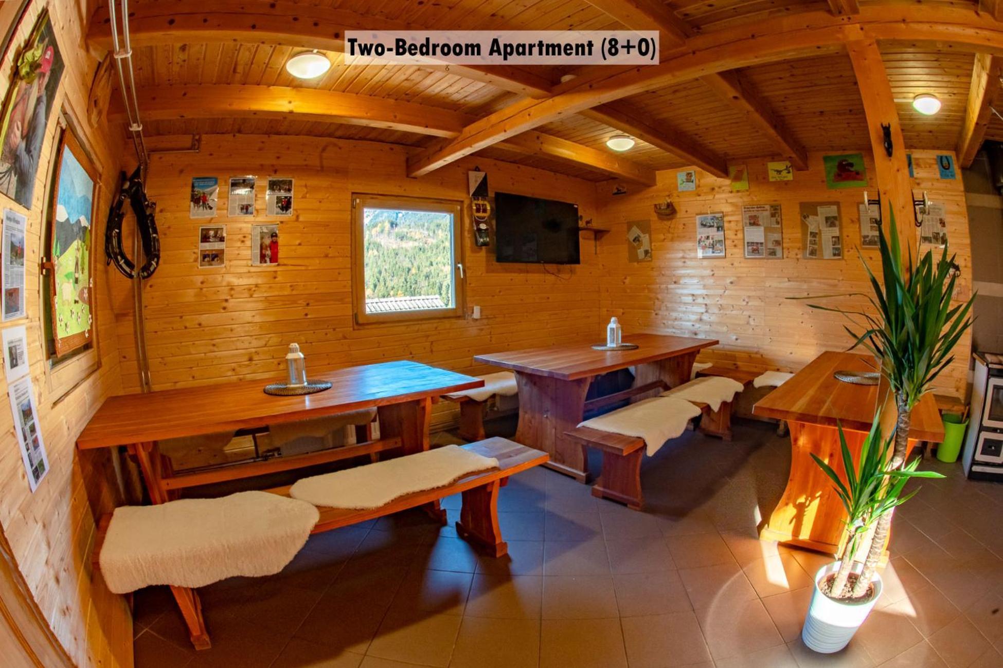 Apartments Farm House Uric Jesenice Zewnętrze zdjęcie