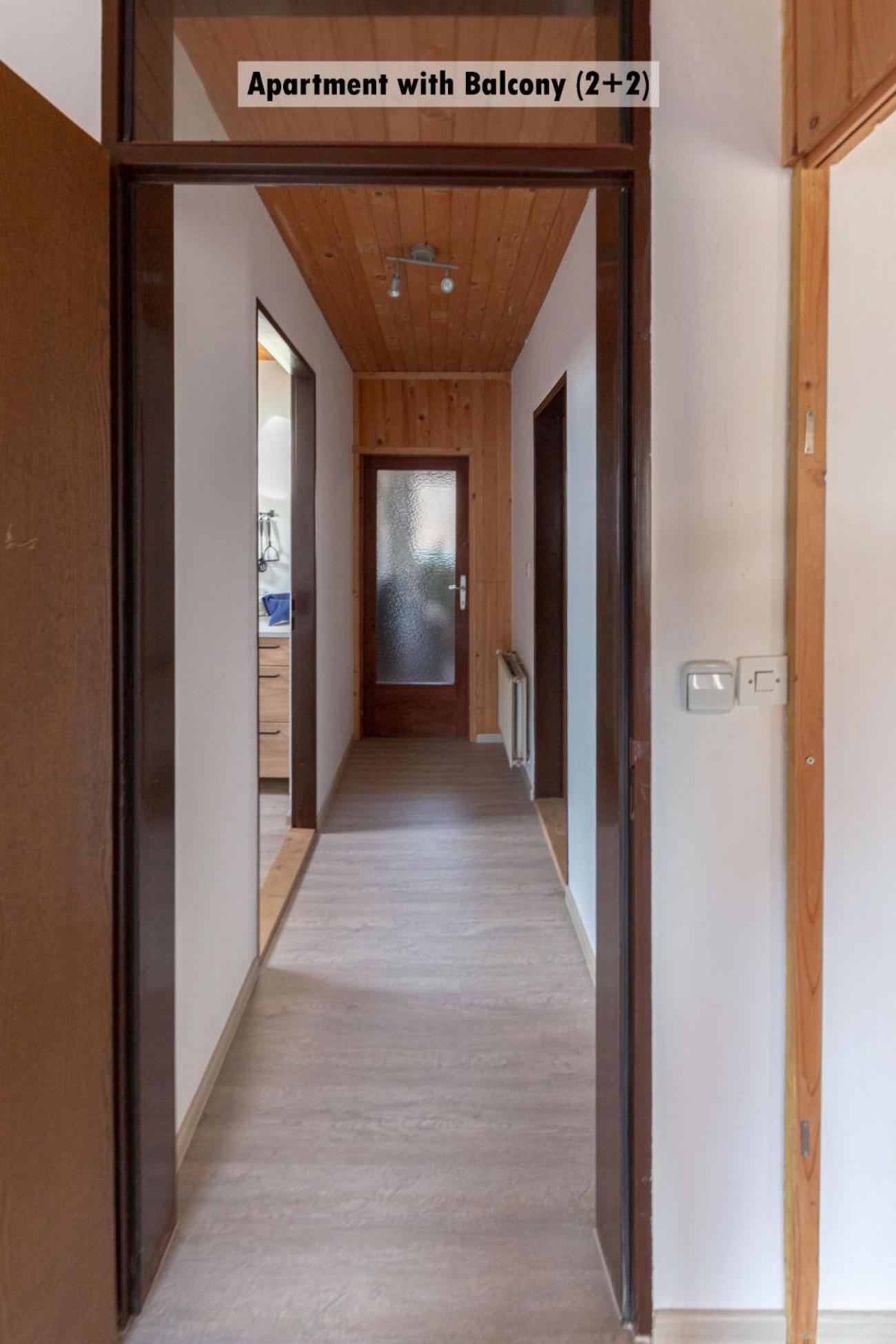 Apartments Farm House Uric Jesenice Zewnętrze zdjęcie