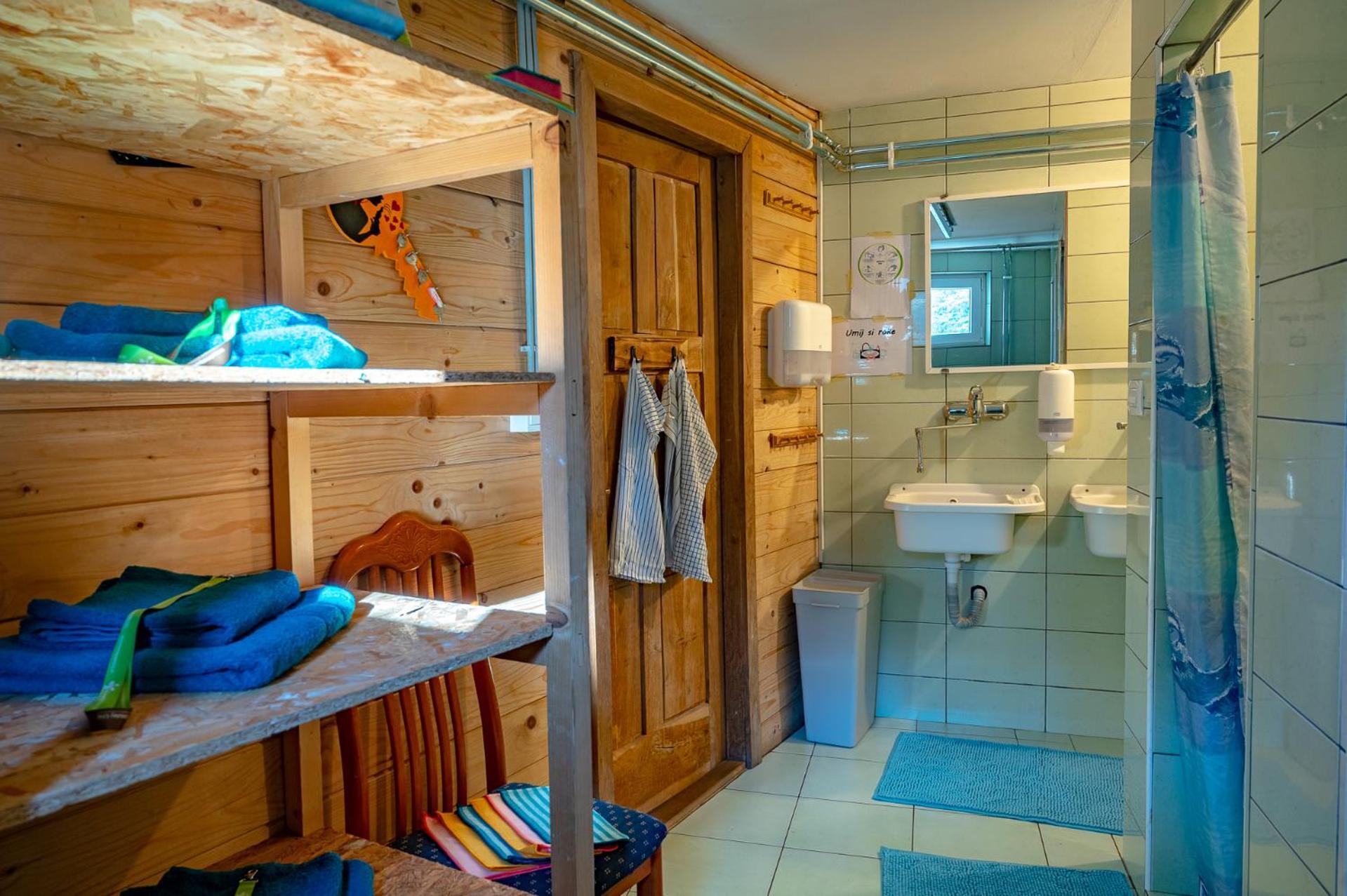 Apartments Farm House Uric Jesenice Zewnętrze zdjęcie