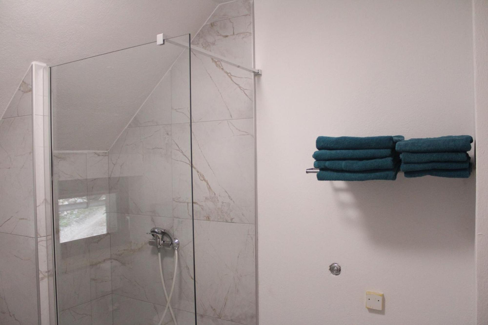 Apartments Farm House Uric Jesenice Pokój zdjęcie